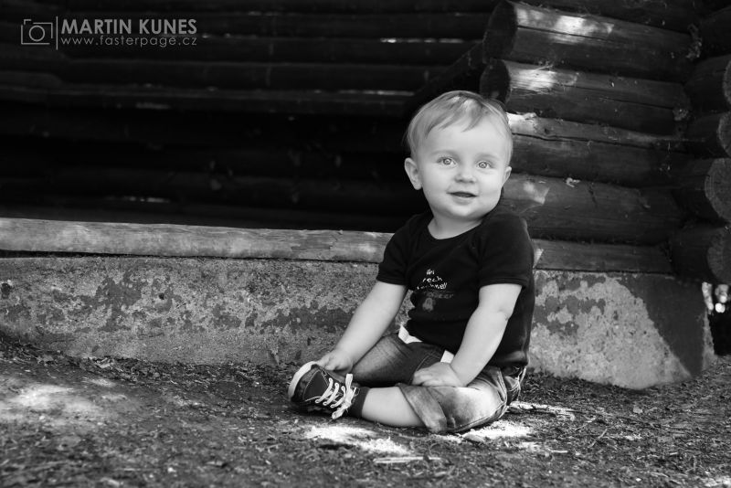 Rodina, Řípovi, přirozené fotky v lese