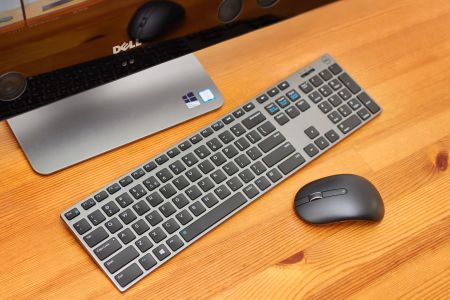 Dell XPS 27, ergonomie ovládání Dell XPS 27, ergonomie ovládání